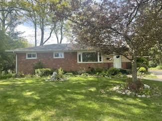 950 Raymond St, Ann Arbor, MI 48103