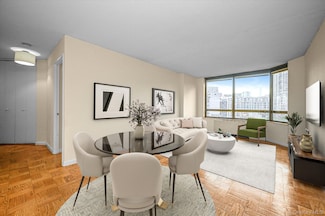 630 1st Ave Unit 12J, New York, NY 10016