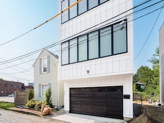 561 South Ln, Columbus, OH 43206