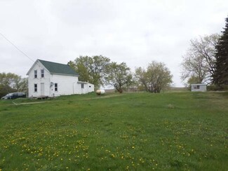 400 Front St, Denhoff, ND 58430