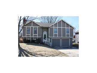 8612 NW Shannon Ave, Kansas City, MO 64153