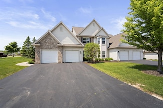 1820 Stoney Ln, Slinger, WI 53086