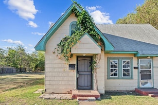 1921 16th St, Lubbock, TX 79401