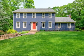 6 Beagle Trail, Sandy Hook, CT 06482