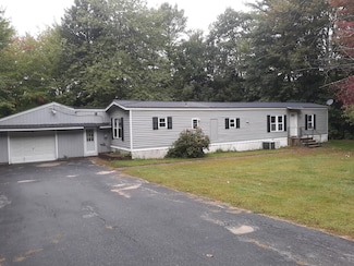 884 Pottle Hill Rd, Minot, ME 04258