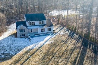 340 Lazy Ln, Southington, CT 06489