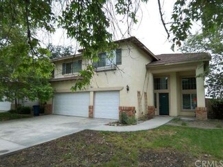 35 Ponte Loren, Lake Elsinore, CA 92532