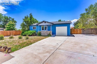 5 Bridgeport Cir, Pueblo, CO 81003