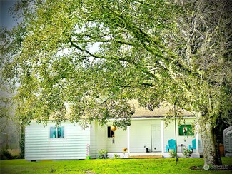 27911 Sandridge Rd, Ocean Park, WA 98640