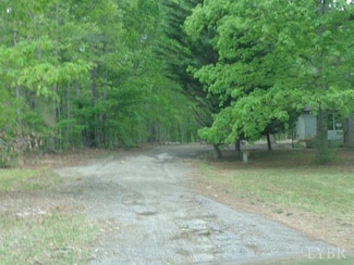 1623 Richmond Hwy, Amherst, VA 24521