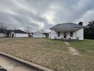 1430 South St, Joplin, MO 64801