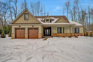 303 Gross Dr, Pocono Pines, PA 18350