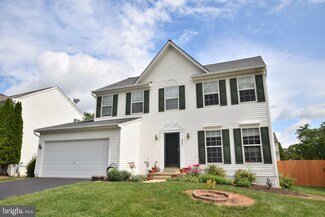9231 Stephanie St, Manassas Park, VA 20111