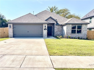 700 W Taylor St, Siloam Springs, AR 72761