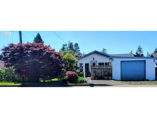2745 34th St, Coos Bay, OR 97420