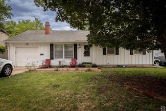 5204 SW 32nd St, Topeka, KS 66614