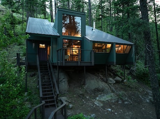 852 Woodland Dr, Sandpoint, ID 83864