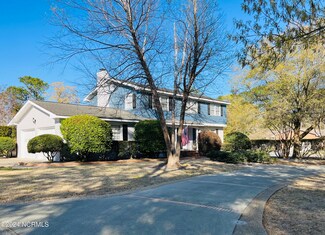5225 Clear Run Dr, Wilmington, NC 28403