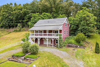 25 Frannys Farm Rd, Leicester, NC 28748