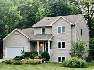 615 Clear Spring Ct, Monona, WI 53716