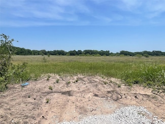 1616 Clater Powell Rd, Gholson, TX 76705