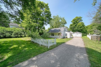 306 S Washington St, Manchester, MI 48158