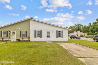 83 Balsam Rd, Jacksonville, NC 28546