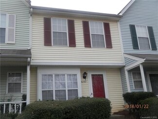 6107 Windsor Gate Ln, Charlotte, NC 28215