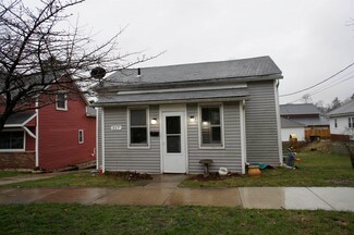 317 W Washington St, Stoughton, WI 53589