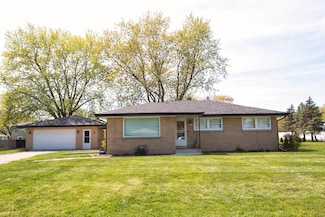 5311 S 115th St, Hales Corners, WI 53130