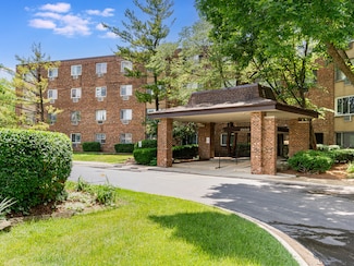 1500 Robin Cir Unit 118, Hoffman Estates, IL 60169