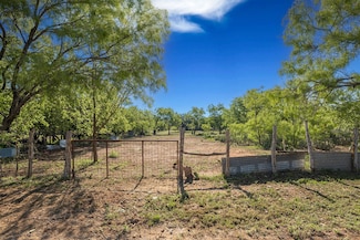 0000 S Mesquite St, Brady, TX 76825