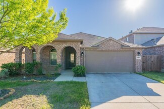 1004 Cheyenne Dr, Aubrey, TX 76227