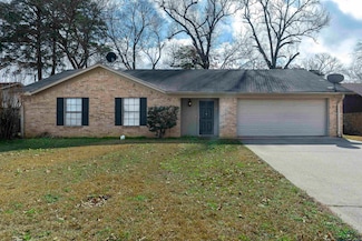 209 Janet Kay Dr, Longview, TX 75605