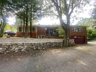 27 Edgemont Rd, West Orange, NJ 07052