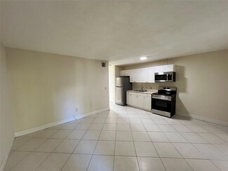 612 NE 29th Dr Unit 3, Wilton Manors, FL 33334