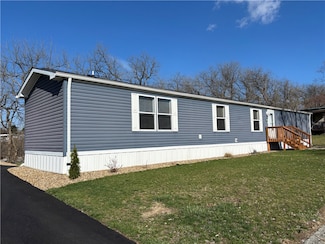 146 Cardinal Dr, Jeannette, PA 15644