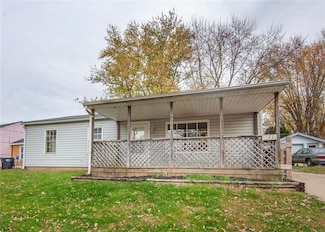 304 Avalon Ln, Anderson, IN 46017