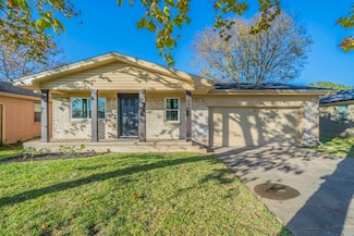 304 E Hazelwood St, Princeton, TX 75407