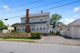 50 Park Ave, Cranston, RI 02905
