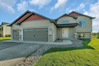 3264 Orchard Ave NE, Sauk Rapids, MN 56379