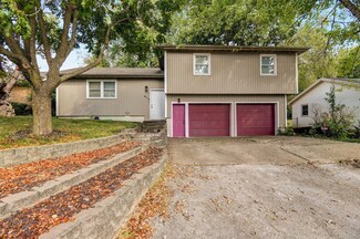 412 S Ventura Ave, Republic, MO 65738
