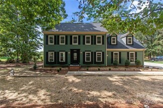 9501 Willowglen Trail, Charlotte, NC 28215