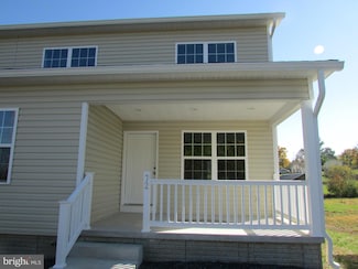 72 Place Dr, Martinsburg, WV 25401