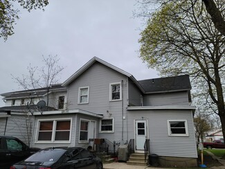 41 S Howell St, Hillsdale, MI 49242