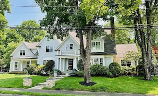 15 Essex Rd, Wellesley Hills, MA 02481