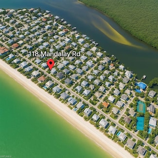 118 Mandalay Rd, Fort Myers Beach, FL 33931