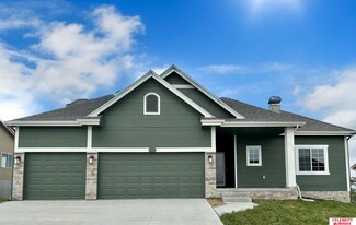 8608 S 178th St, Omaha, NE 68136
