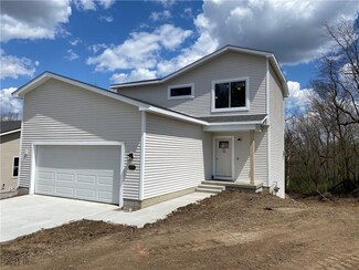 5365 Carter Ct, Johnston, IA 50131