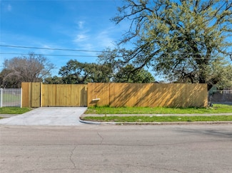 3822 Lavender St, Houston, TX 77026